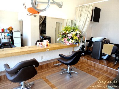 美容室内は清潔快適、ゆっくり寛げるプライベートサロン